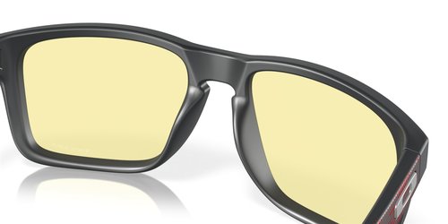 Oakley Man Sunglasses Matte Carbon Frame, Prizm Gaming™ 2.0 Lenses, 59MM