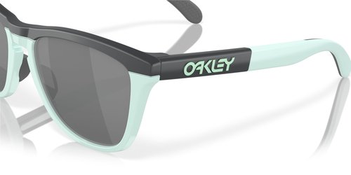 Oakley OO9284 Frogskins Range Round Sunglasses, Matte Carbon/Blue Milkshake/Prizm Black, 55 mm