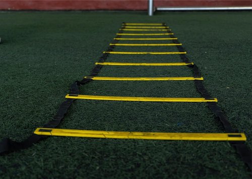 LYKAN FIT 20ft Sports Agility Ladder for Men Women and Kids, Speed Youth Soccer Agility Training Equipment for Football, Exercise, Soccer, Tennis, Legs Workout with Carry Bag (Neon Orange)