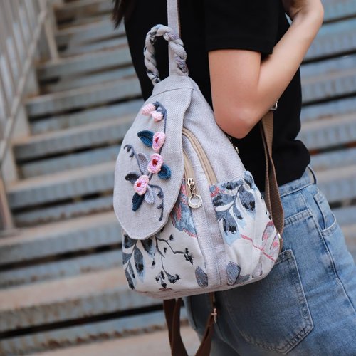 Ladies small backpack wallet, beautiful flowers summer fashion canvas leisure day ladies mini backpack, Beige
