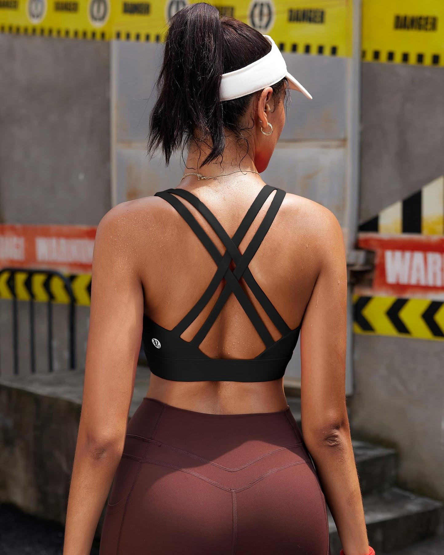 RUNNING GIRL High Impact Sports Bras for Women - Scoop Neck Strappy Sports Bra High Support Moulded Cup Workout Bra(WX3022 Black M)