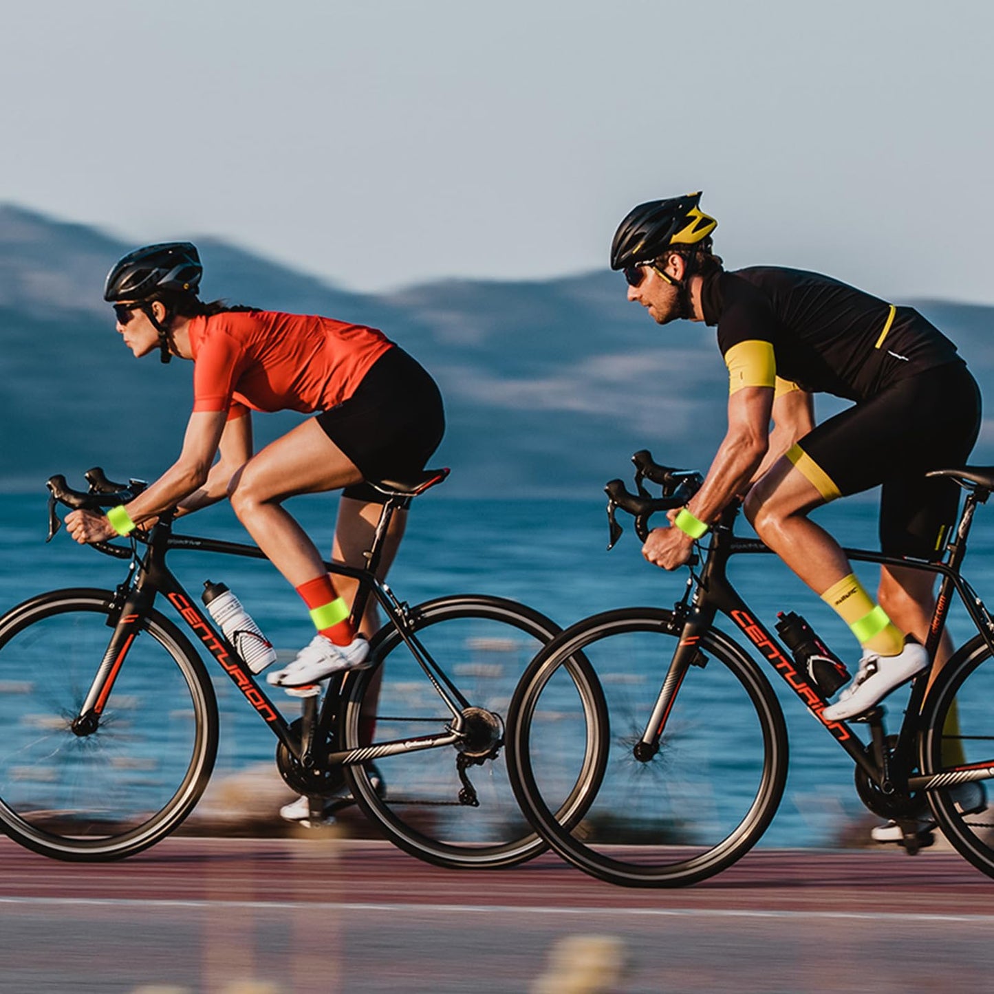 40 PCS Reflective Slap Bands,Reflector Snap Bands Fluorescent Slap Armbands Reflector Strips High Visibility Slap Safety Bands for Children Adults Boys and Girls When Cycling Running Jogging