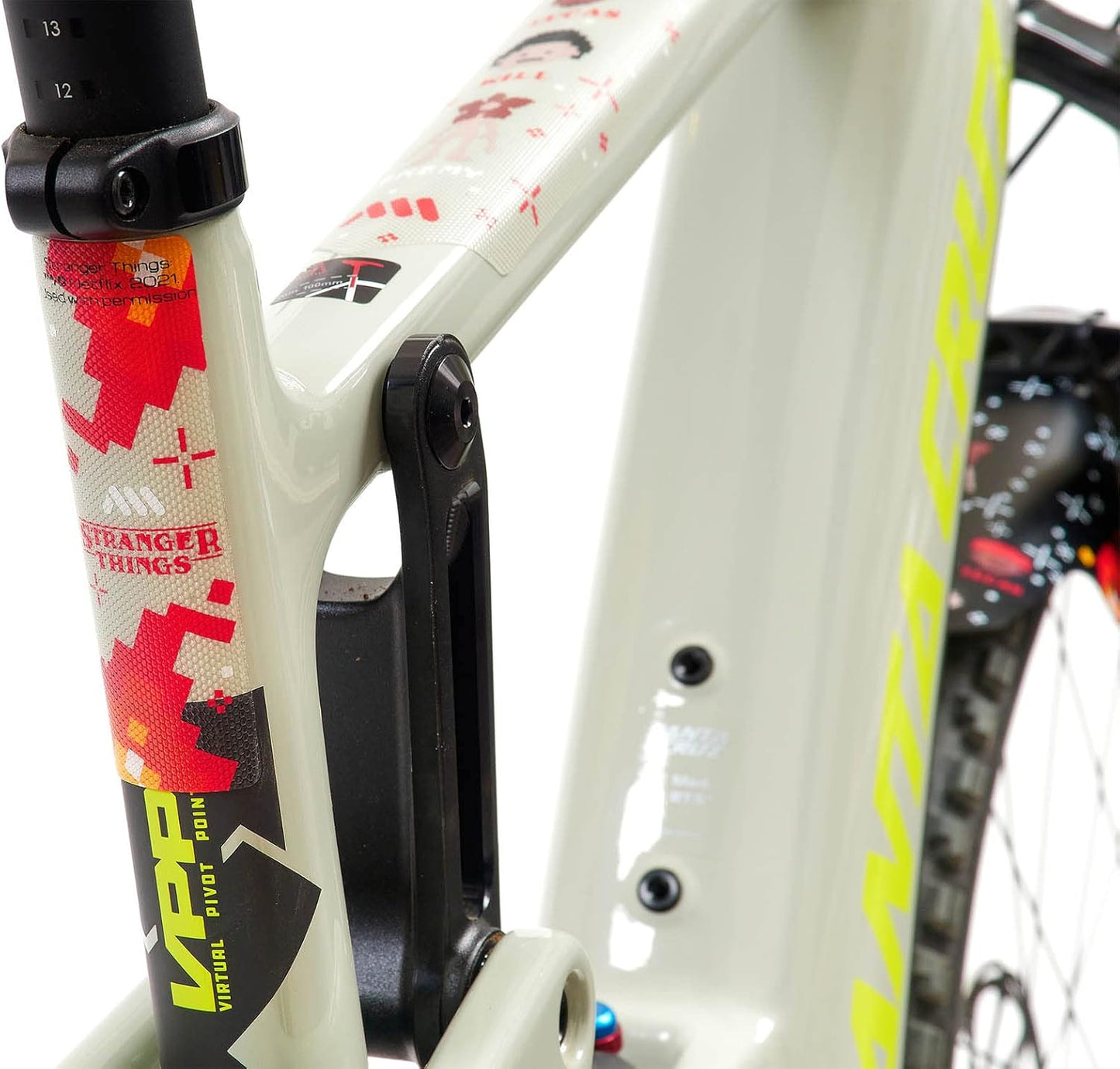 All Mountain Style AMS Front Mudguard – Fits 26’’,27.5’’,29’’, Dazzle/Black