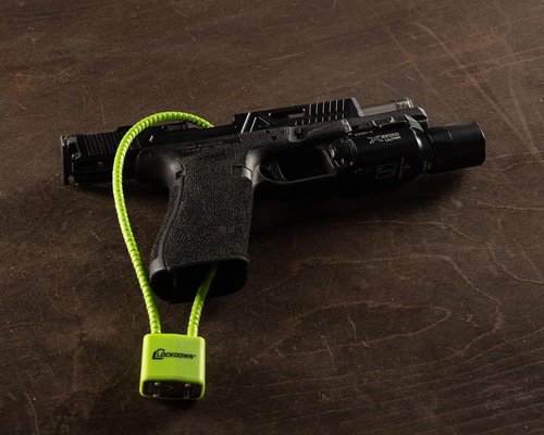 Lockdown 15 Inch Cable Gun Lock with Non-Marring, California DOJ Approved Design and Keyed Padlock for Secured Storage of Rifles, Pistols or Shotguns, Green
