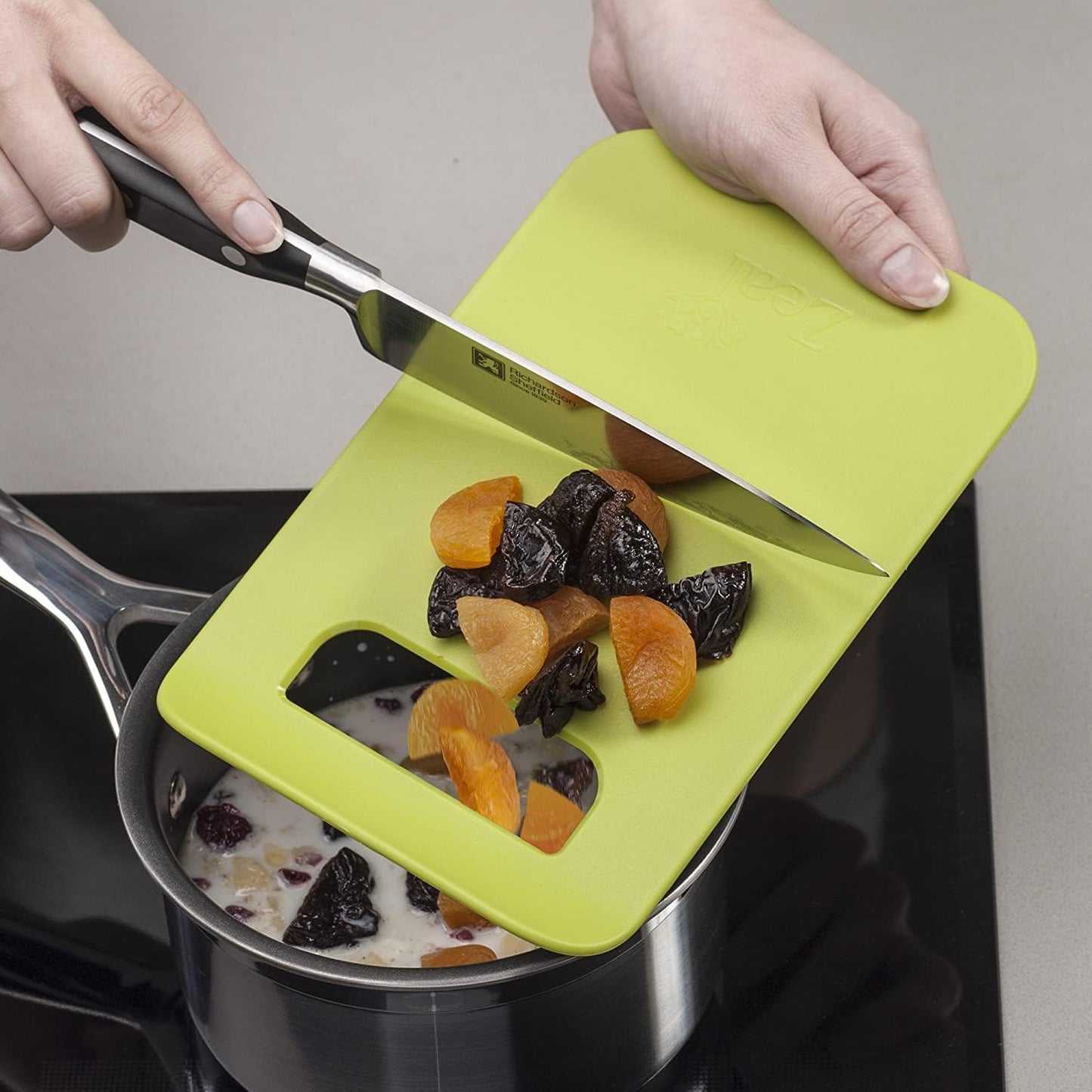 Zeal Straight to Pan Cutting/Chopping Board, 22L x 15W cm, Red 22x15cm