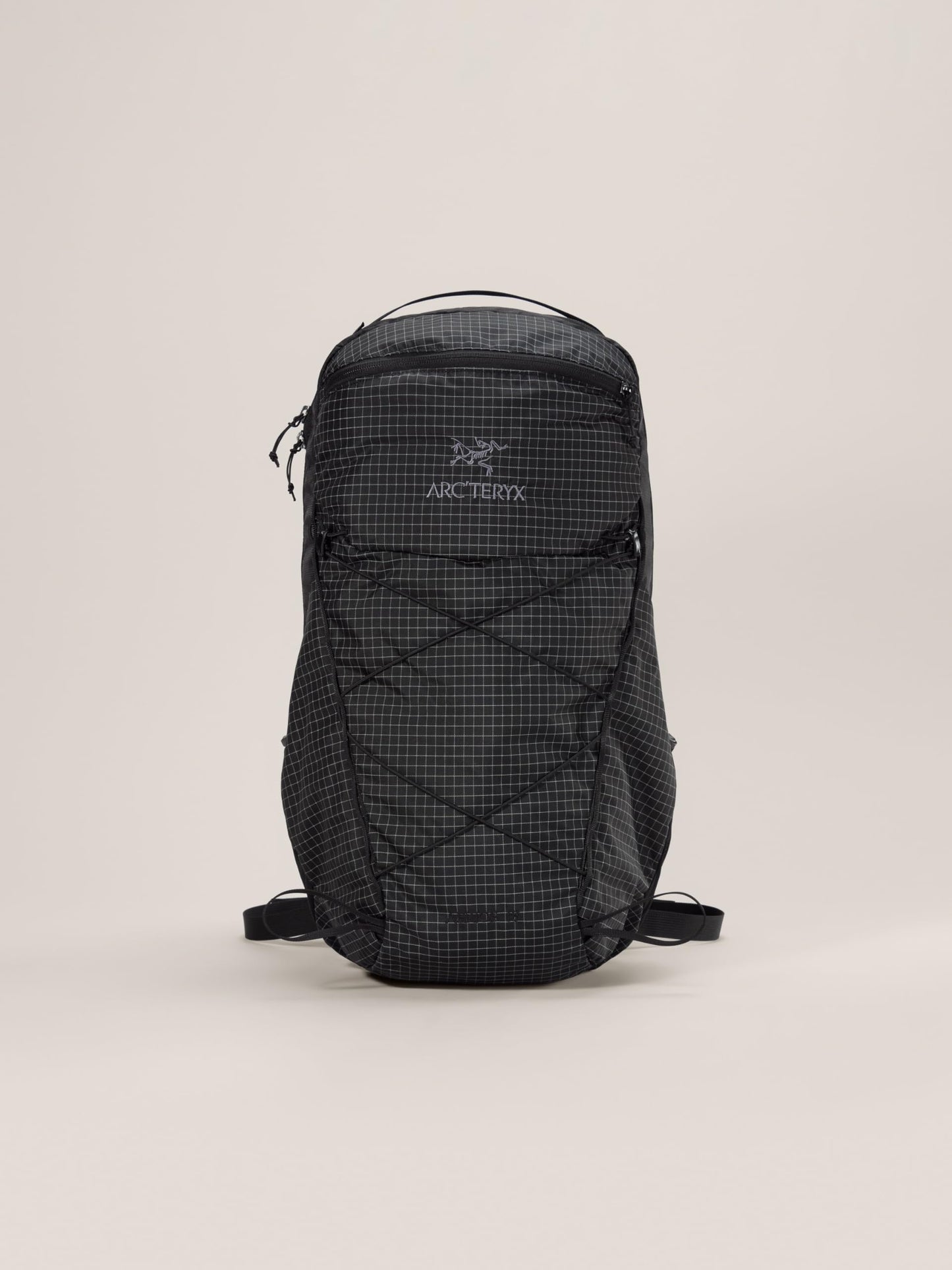 Arc'teryx Aerios 18 Backpack | Ultralight 18L Daypack with a Customizable Fit | Black, Regular