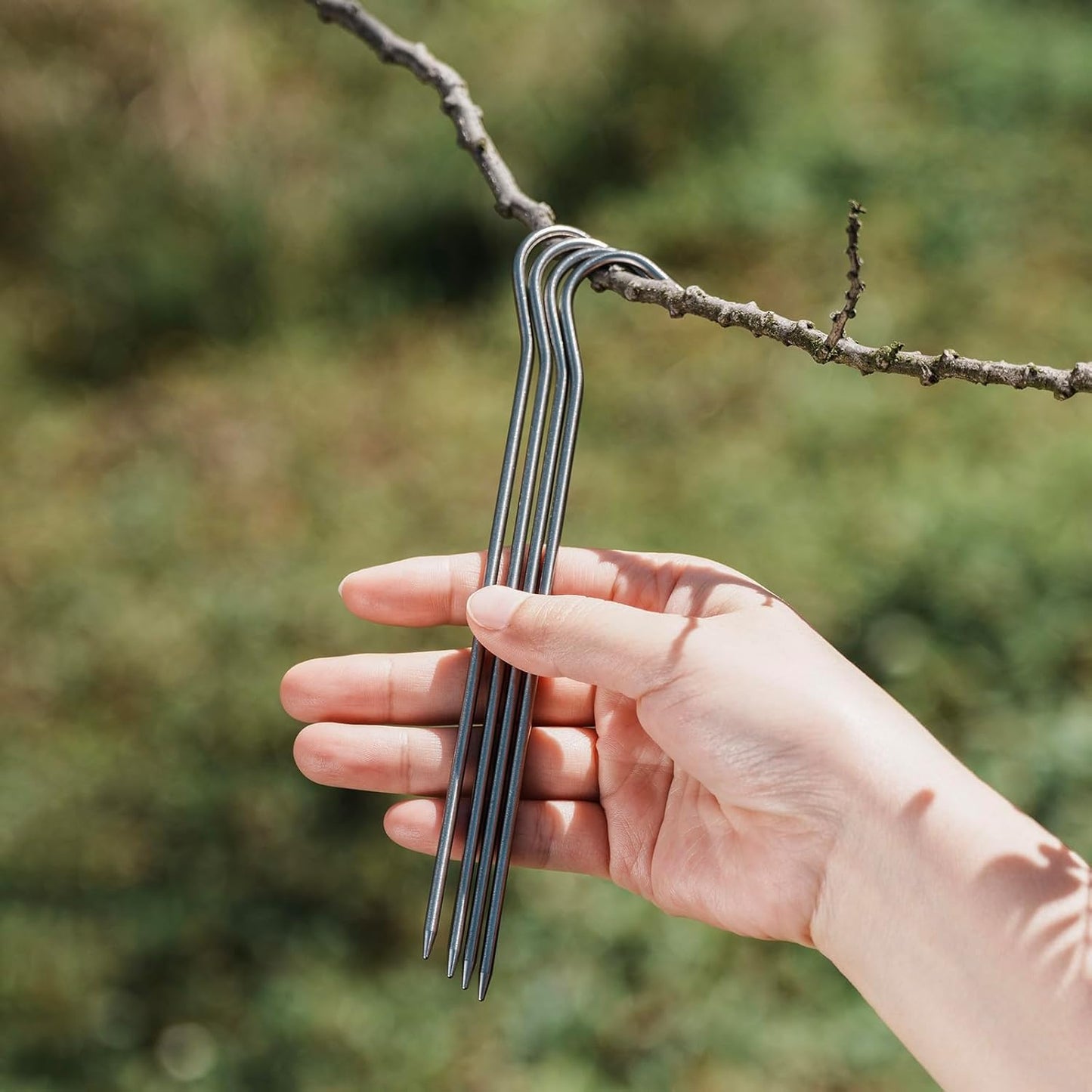 iBasingo Titanium Alloy Pegs Camping Tent Pegs Portable Elbow Grass Nail Tent Hardware