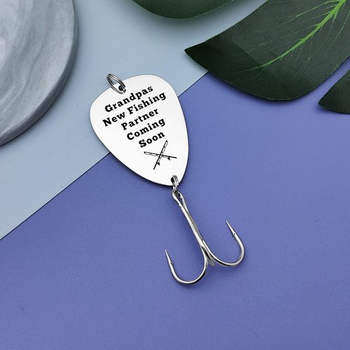 Grandpa to Be Gift Fishing Lure Hook for Grandpa New Grandpa Gift Pregnancy Announcement Gift for Grandfather Promoted to Grandpa Gift Fisherman Gift Christmas Birthday for Grandad