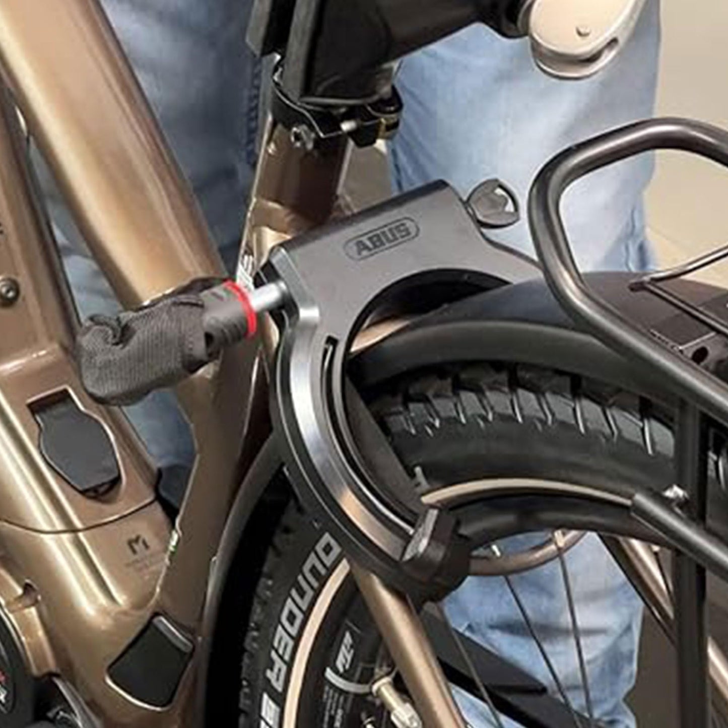 ABUS 2023 Framelock Granit Xplus 6950M AM R BK, Key Not Rremovable When Unlocked, Fits Most Bikes, (1-Pack)