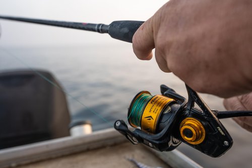 PENN Spinfisher VII 6500 Saltwater Spinning Reel, Right/Left Handle Position, IPX5 Seal, HT-100 Front Drag, Superline Spool, Precise CNC Gear Technology