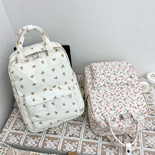 POYIPI Kawaii Backpack Cute Floral Backpack Flowers Backpack Aesthetic Backpack Casual Travel Backpack Large Backpack