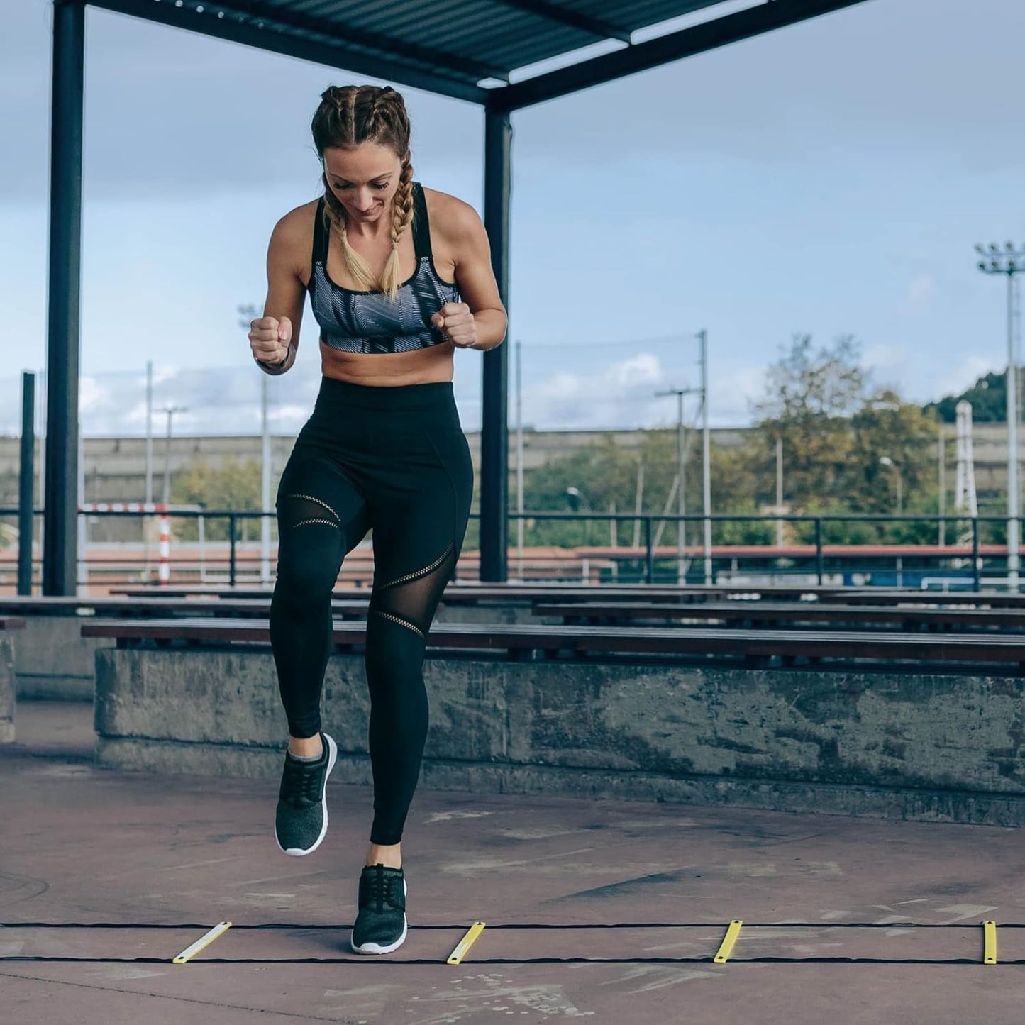 Juvale Agility Ladder Set - 20 ft Adjustable Ladder - 6 Yellow Disc Cones & Resistance Parachute - Football & Soccer Drills - Cones for Sports Training & Running Parachute Speed Training