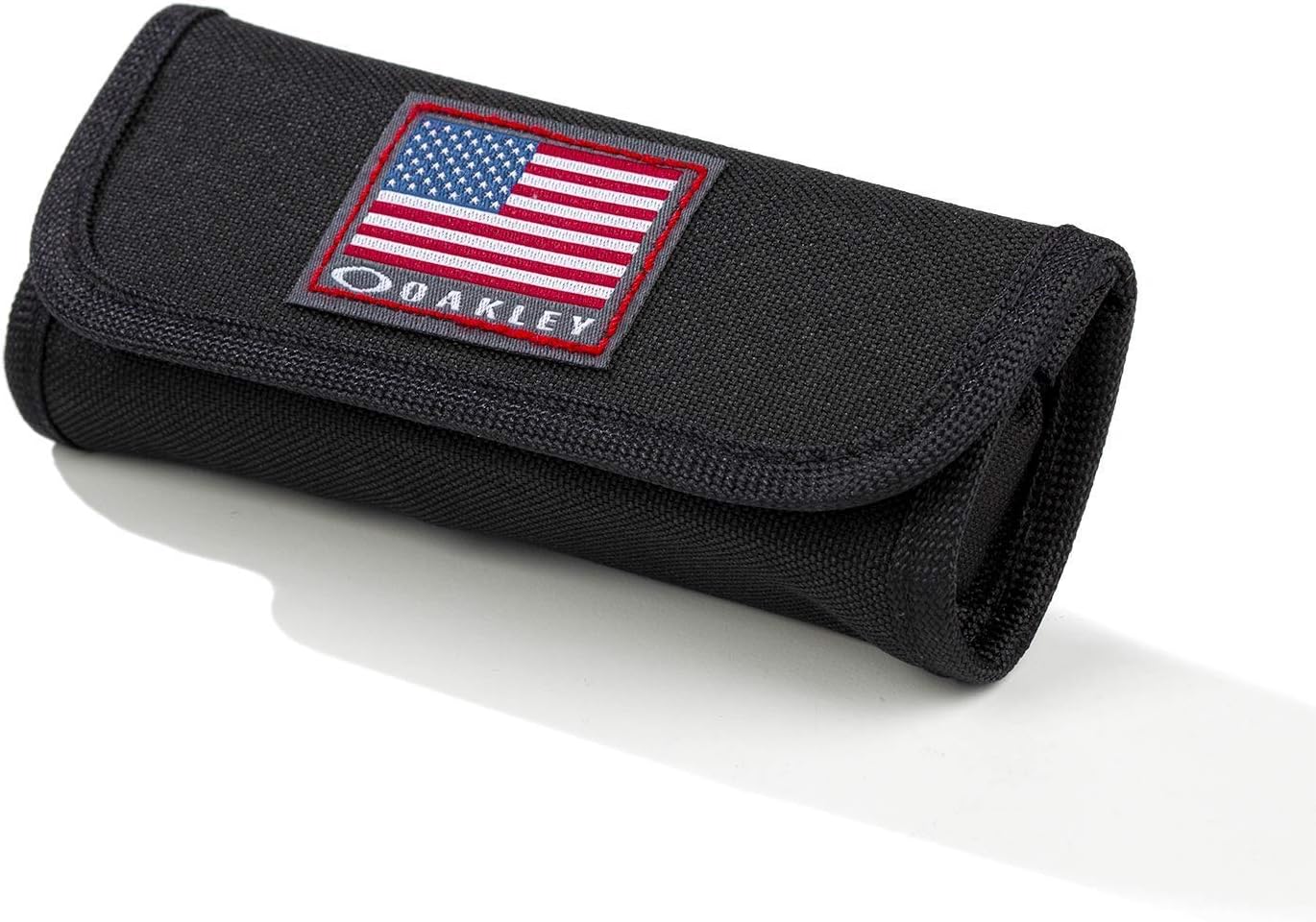 Oakley Flak 2.0 XL Sunglasses (Matte Black Frame/Prizm Deep H2 O Polarized Lens) with USA Flag Lens Cleaning Kit