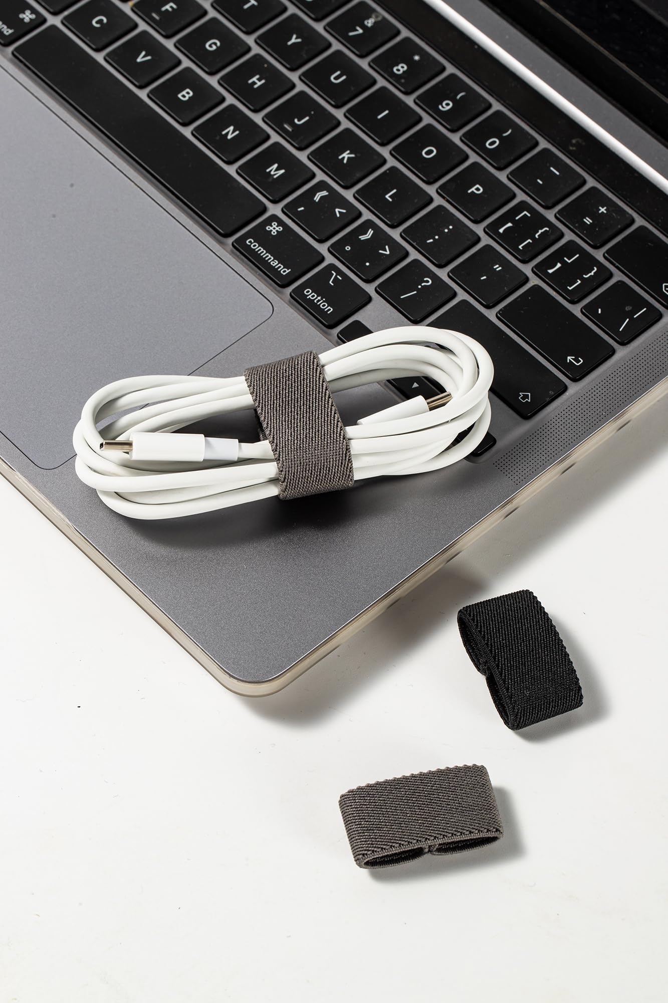 JUKMO Elastic Nylon Tactical Belt Loop Keeper for 1.5 Inch Wide Canvas Belt Backpack Straps Holder (Black 3 Packs + Grey 3 Packs)