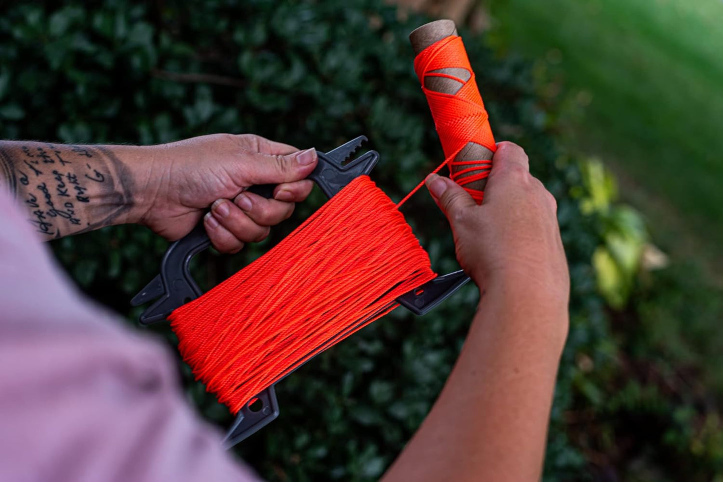 SGT KNOTS Rope Winder (6 inch) Prevents Unwanted Knots & Tangles - Lightweight & Easy-to-Use Rope Storage Device - for Paracord, Rope, Twine, & Mason Line (10 Pack - 25 Pack, Gray)
