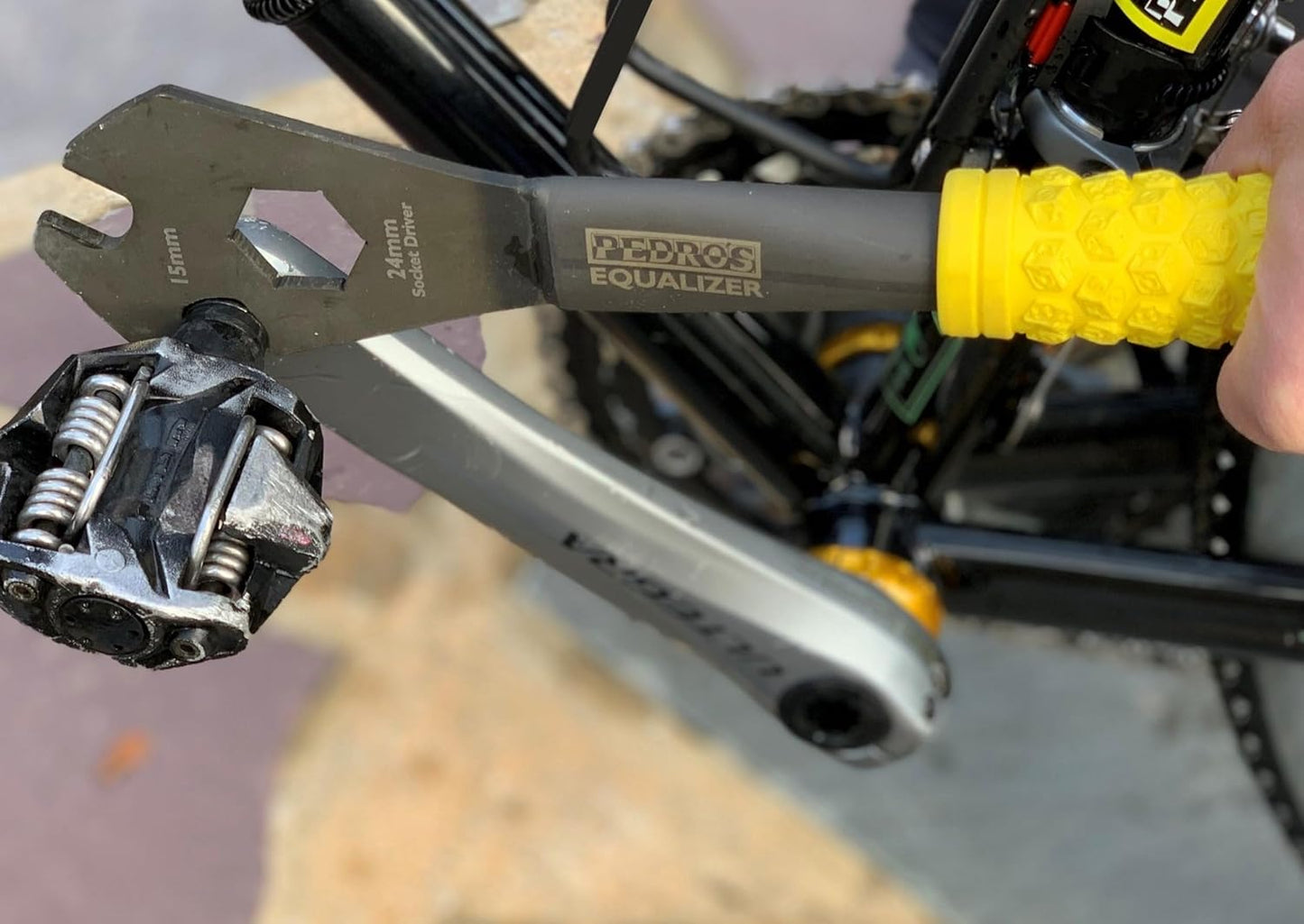 Pedro's Unisex's Equalizer PRO Pedal Wrench II-15MM, Black/Yellow, 15mm
