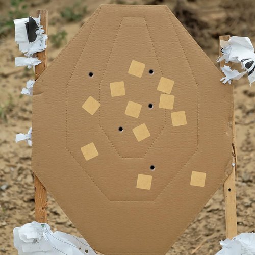 Guyuyii 0.87 Inch Self-Adhesive Target Pasters – 1/2/4 Rolls High-Visibility Square/Dots Target Stickers for Shooting Range, USPSA, IPSC, and IDPA Practice, Compatible with Cardboard and Paper