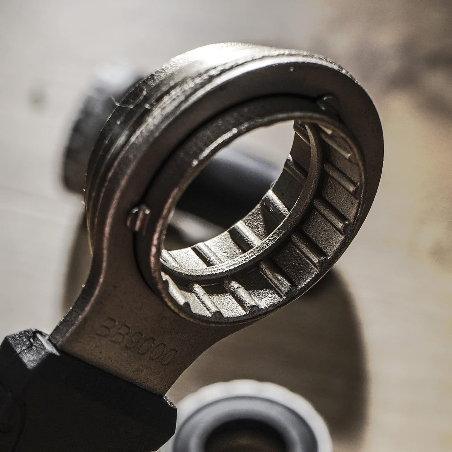 BikeHand Bicycle Bottom Bracket Tool - Compatible with Shimano Hollowtech II/BB9000, BBR60, M8000, Sram Dub, Truvativ GXP, FSA Mega EVO or Campagnolo Ultra-Torque