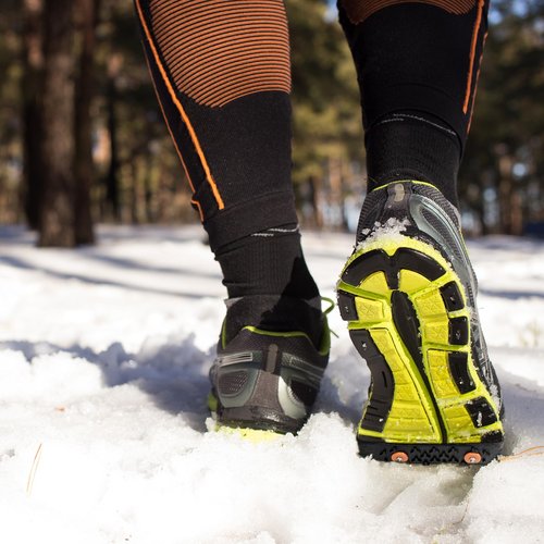 Ice Snow Grips for Boots Shoes, Women's High Heels, Anti-Slip Rubber Traction Cleats for Walking on Snow and Ice, Easy to use for Hiking, Walking, Climbing, Jogging