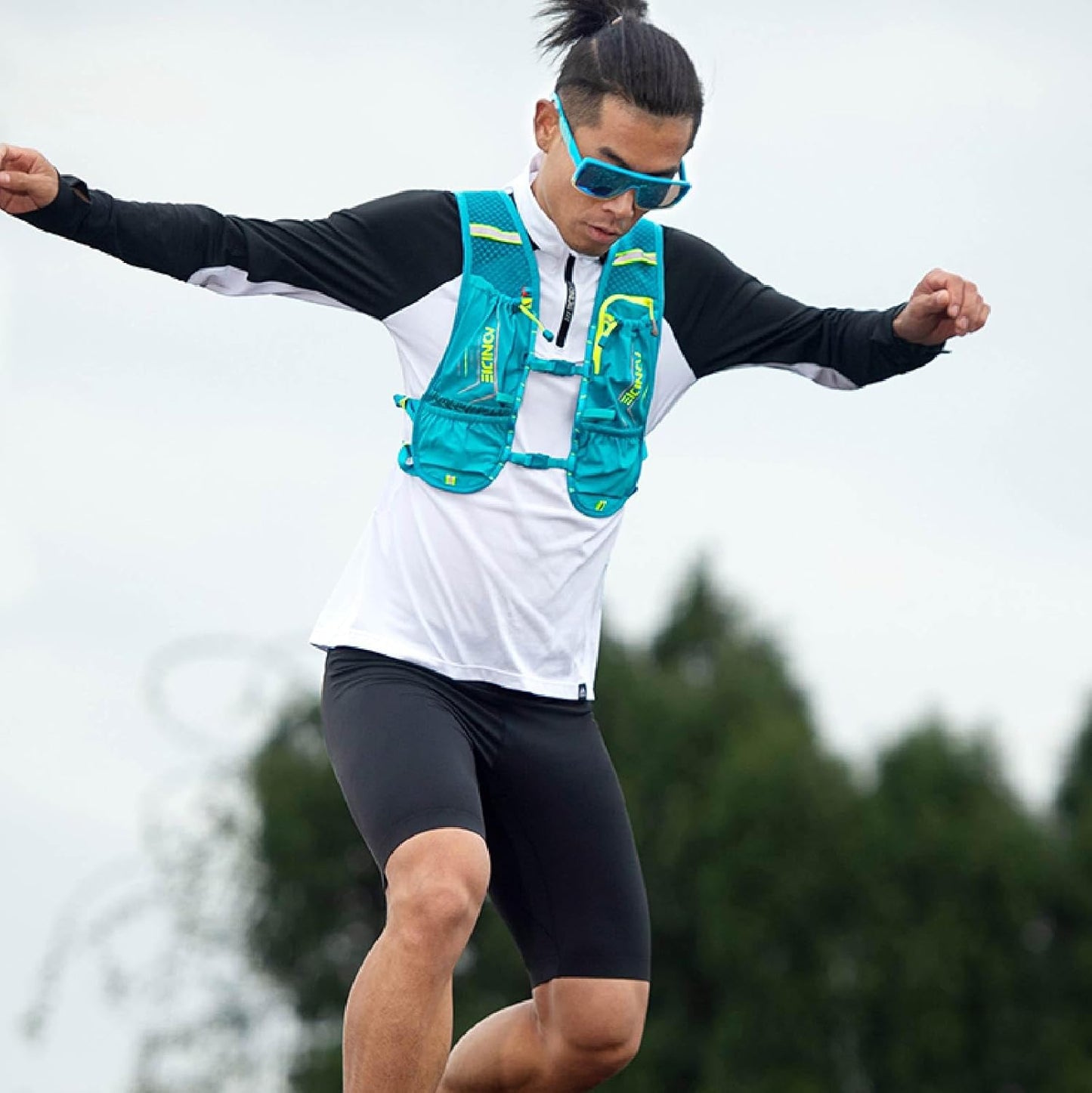 JEELAD Hydration Running Vest Backpack 5L for Men Women Jogging Hiking Marathon Racing Cycling Outdoor