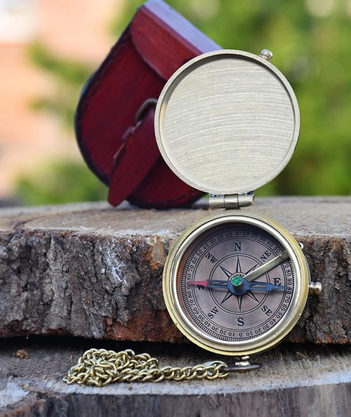 Brass Compass Handmade Compass, Valentine's Day Gifts, Father's Day, Mother's Day Custom Gift Brass Compass Gift for Graduation, Anniversary, Baptism, Retirement Gift