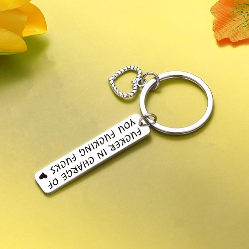 ZQEOU Funny Boss Day Gifts Boss Appreciation Keychain The Office Keychain Chief Leadership Jewelry Coworker Leaving Gift Coworkers Retirement Gift