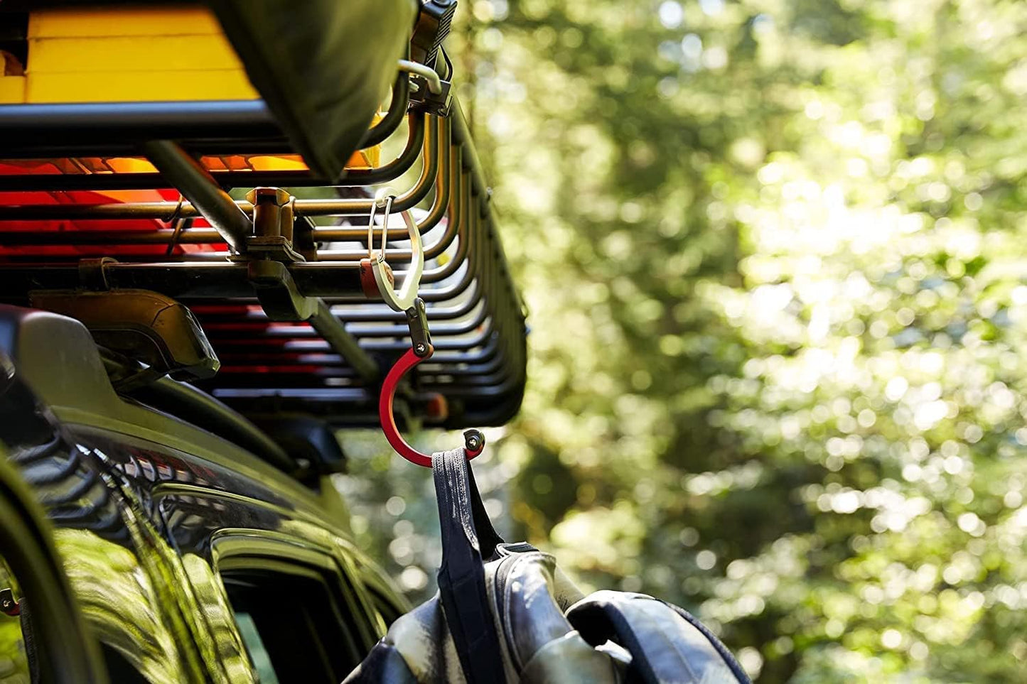 GEAR AID HEROCLIP 360° Swivel Carabiner Gear Clip and Hook (Medium) for Camping, Backpack, Suitcases and Garage Organization