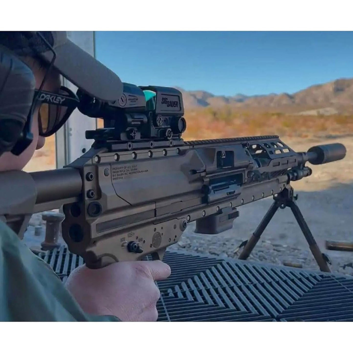 SIG SAUER ROMEO8T-AMR 1x40mm Red Dot Sight & JULIET3T-MICRO 3x22mm Magnifier Combo | Waterproof Electro-Optics Kit with QBCD 2.0 Reticle & MOTAC | Durable Compact Sight Set for Tactical Use