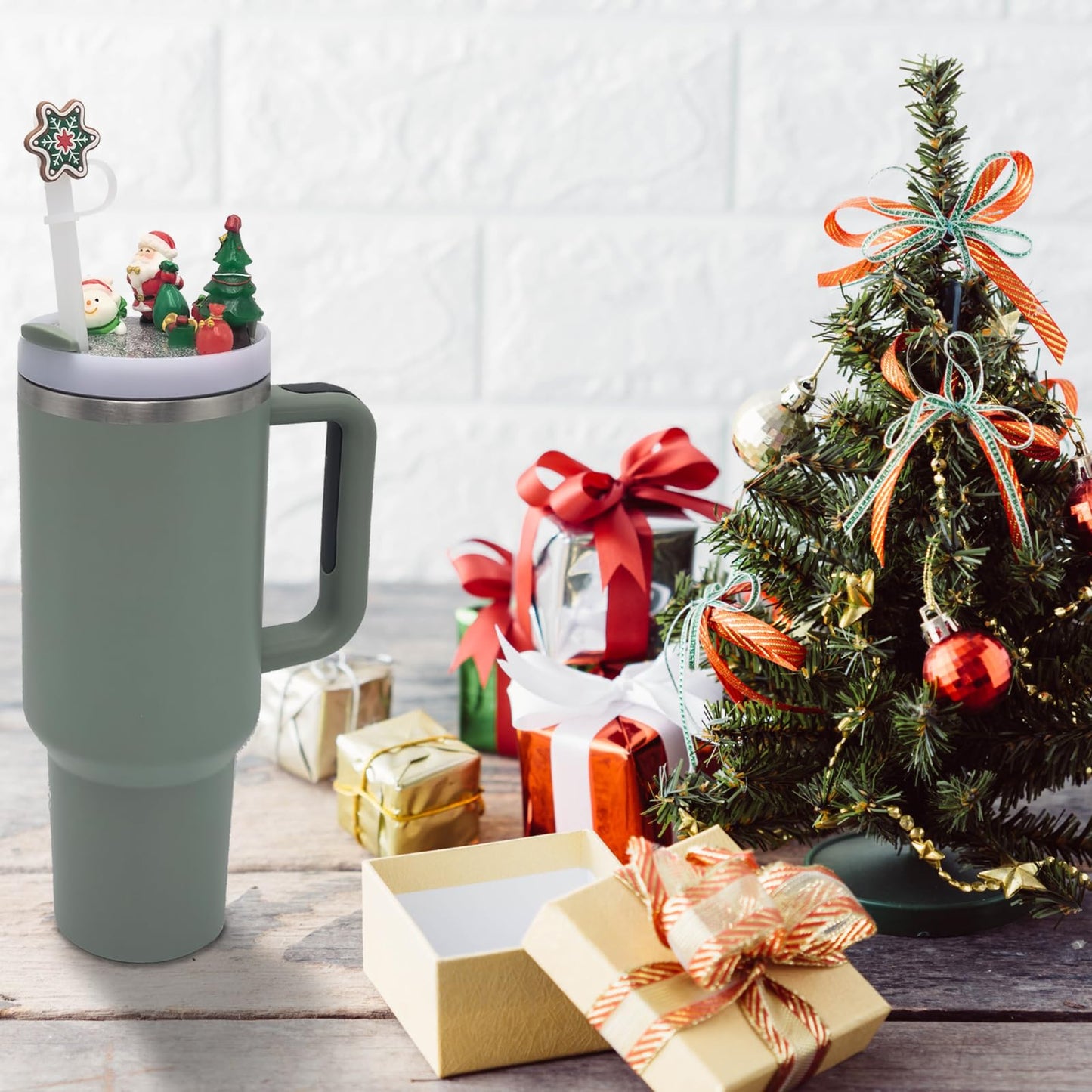 Accessories Compatible with Stanley Cup Lid, Silicone Snowflake Christmas Straw Toppers for Stanley Cup H2.0 Holiday Lid Accessories 40 OZ,Gift for Kids