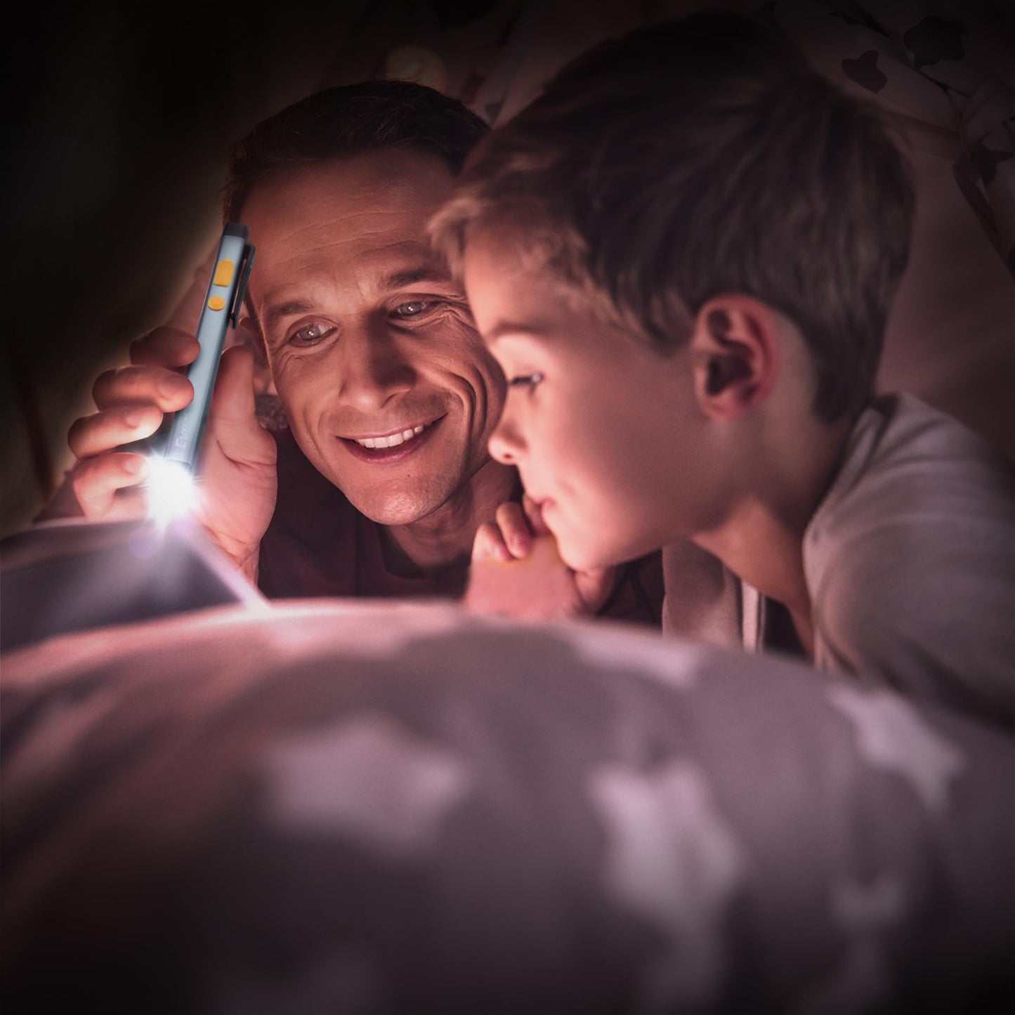 EverBrite Pen Flashlight, Rechargeable LED Pen Light, COB Light with White and Red Modes, Memory Function, USB C Cable, 6 Modes Pocket Light with Clip and Magnet, Waterproof, for Camping, Emergency