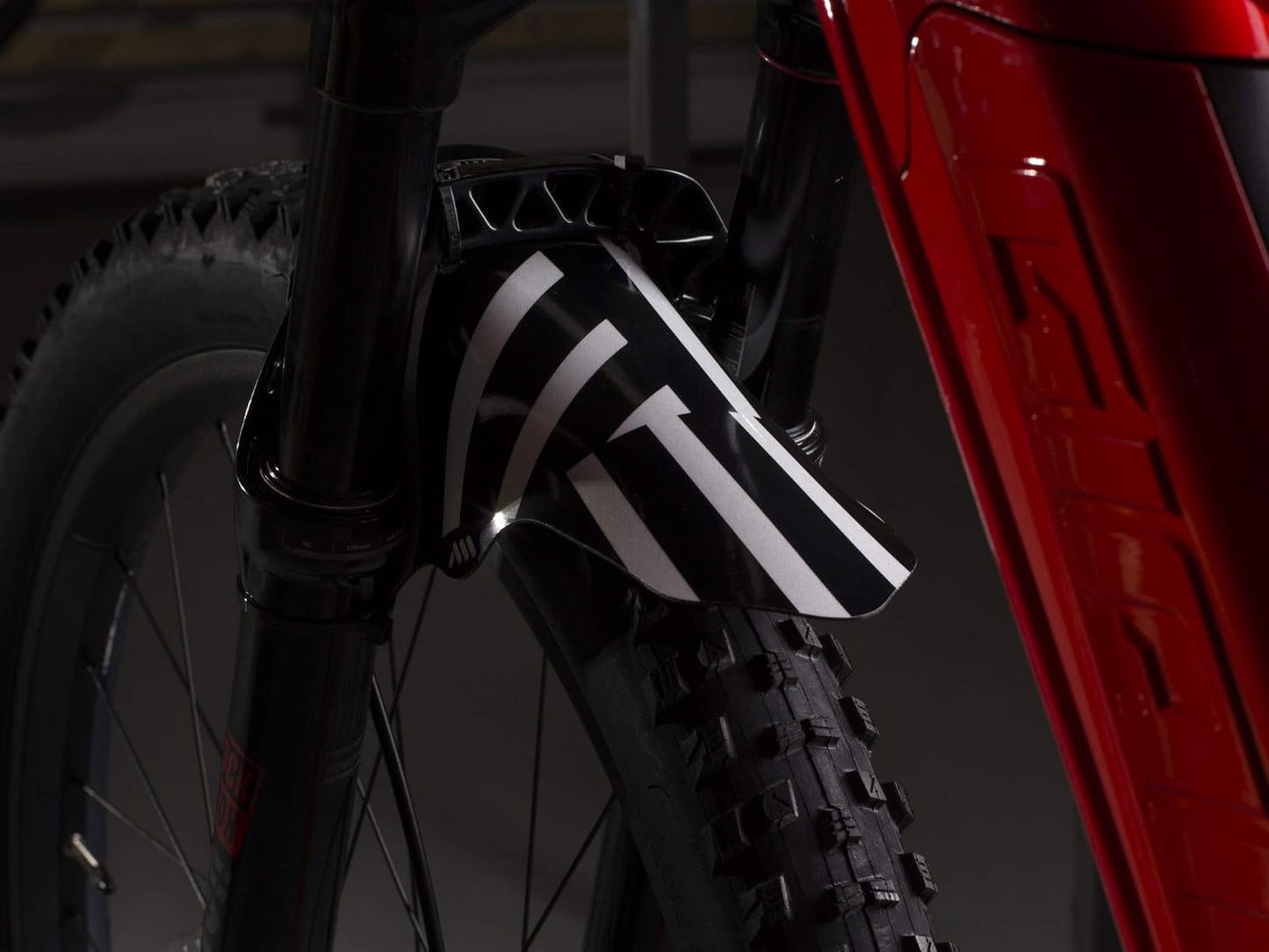 All Mountain Style AMS Front Mudguard – Fits 26’’,27.5’’,29’’, Dazzle/Black