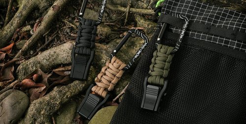 bitplay Paracord Quick-Release Carabiner - Base550/ For outdoor adventures/Camping, hiking, and gym activities/For use with hammocks, keychains, and other utility items (Dark Black)