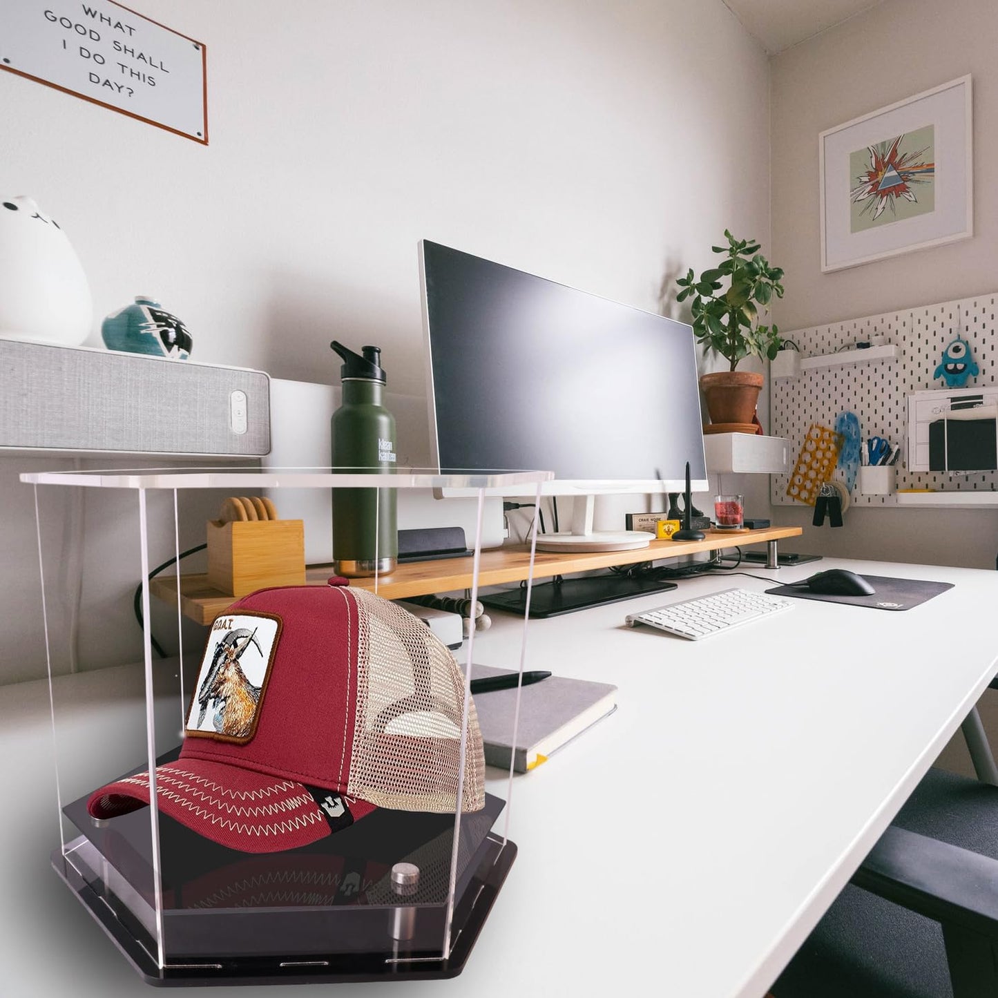 Acrylic Baseball Cap Holder,Clear Hat Display Case,hat Display case for Baseball,Baseball Football Cap Display Stand,Perfect for Baseball,Football or Snapback Caps 9.8*8.7*7.9IN