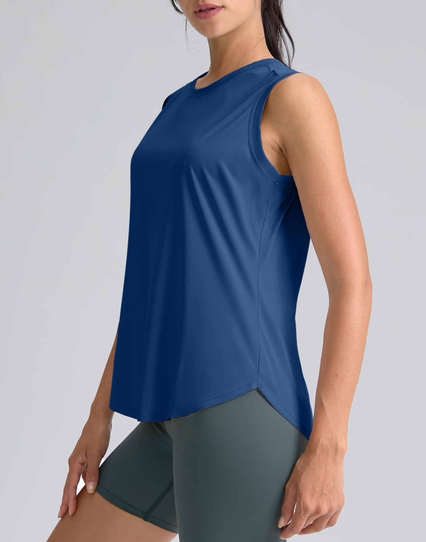 SANTINY Women's Sleeveless Workout Tops Breathable Lightweight Active Tennis Yoga Shirts Athletic Running Tank Tops for Women (Blue_M)