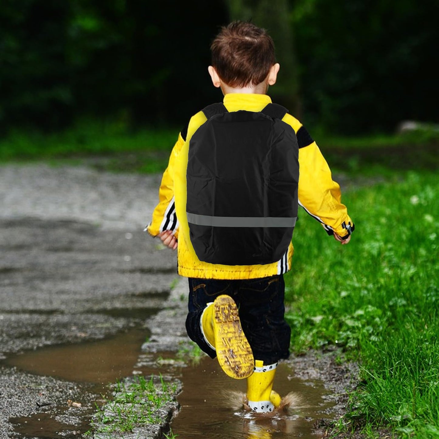 Jeffdad Waterproof Backpack Rain Cover, Foldable Hi-Visibility Reflective Strips Anti-dust Ultralight Rain Cover for Hiking Camping Cycling Traveling (26-40L)(Black)