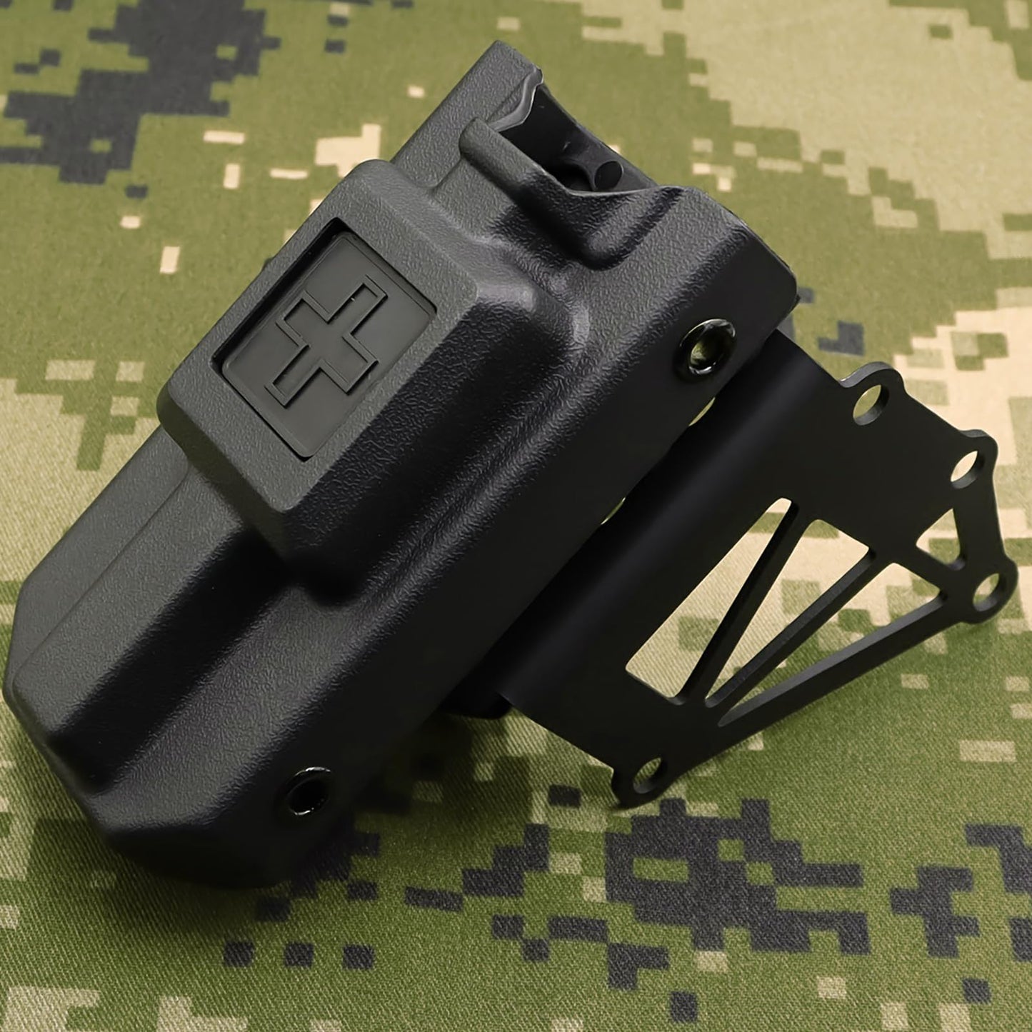 JUNESEAKER Tourniquet Holder Mount Adapter Aluminum, Tourniquet Holder with Gear Accessories for Multi-Mount Systems