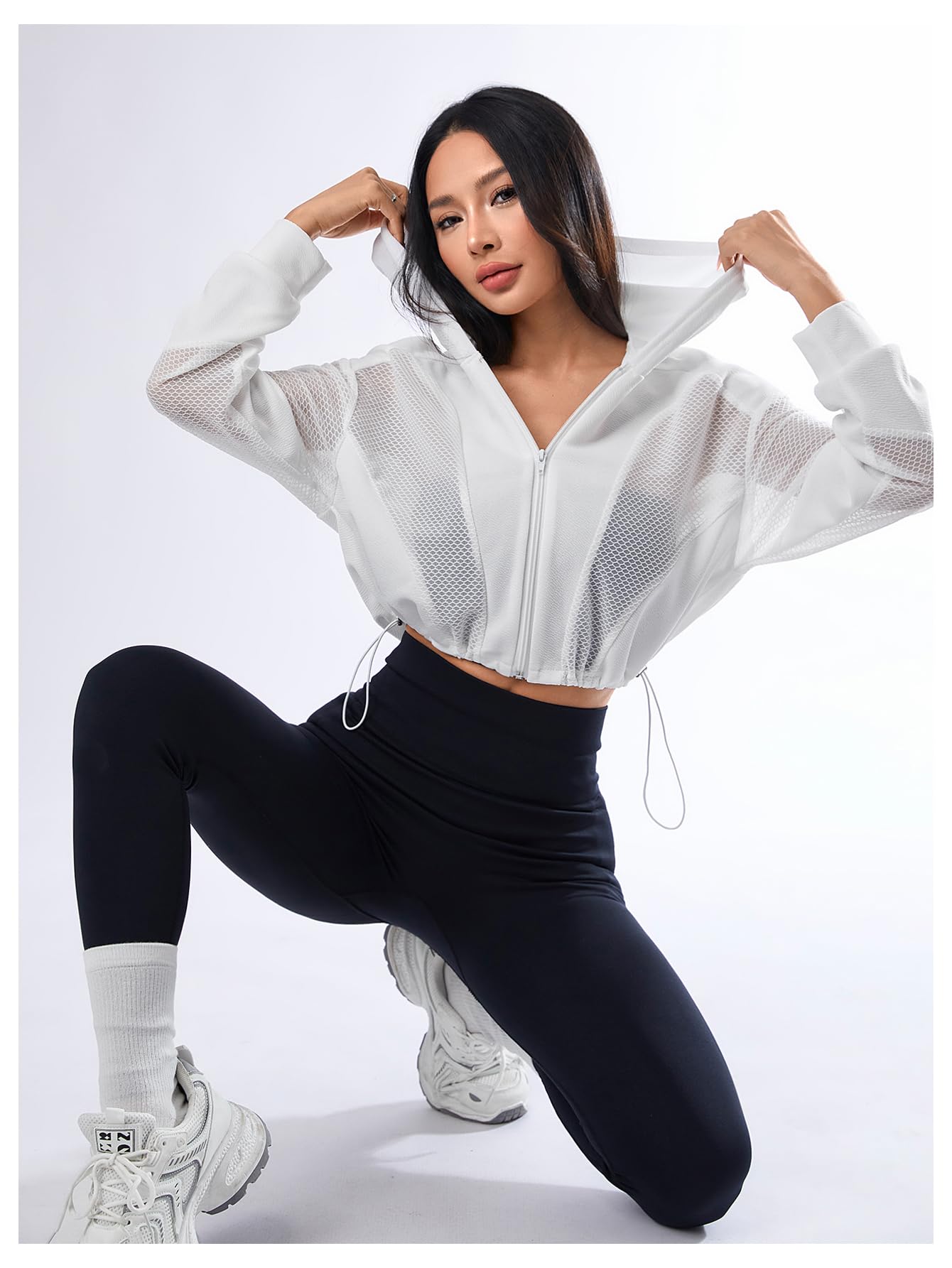 SweatyRocks Women's Zip Up Drawstring Hem Cropped Hoodie Mesh Workout Sports Track Lightweight Jacket Pure White M