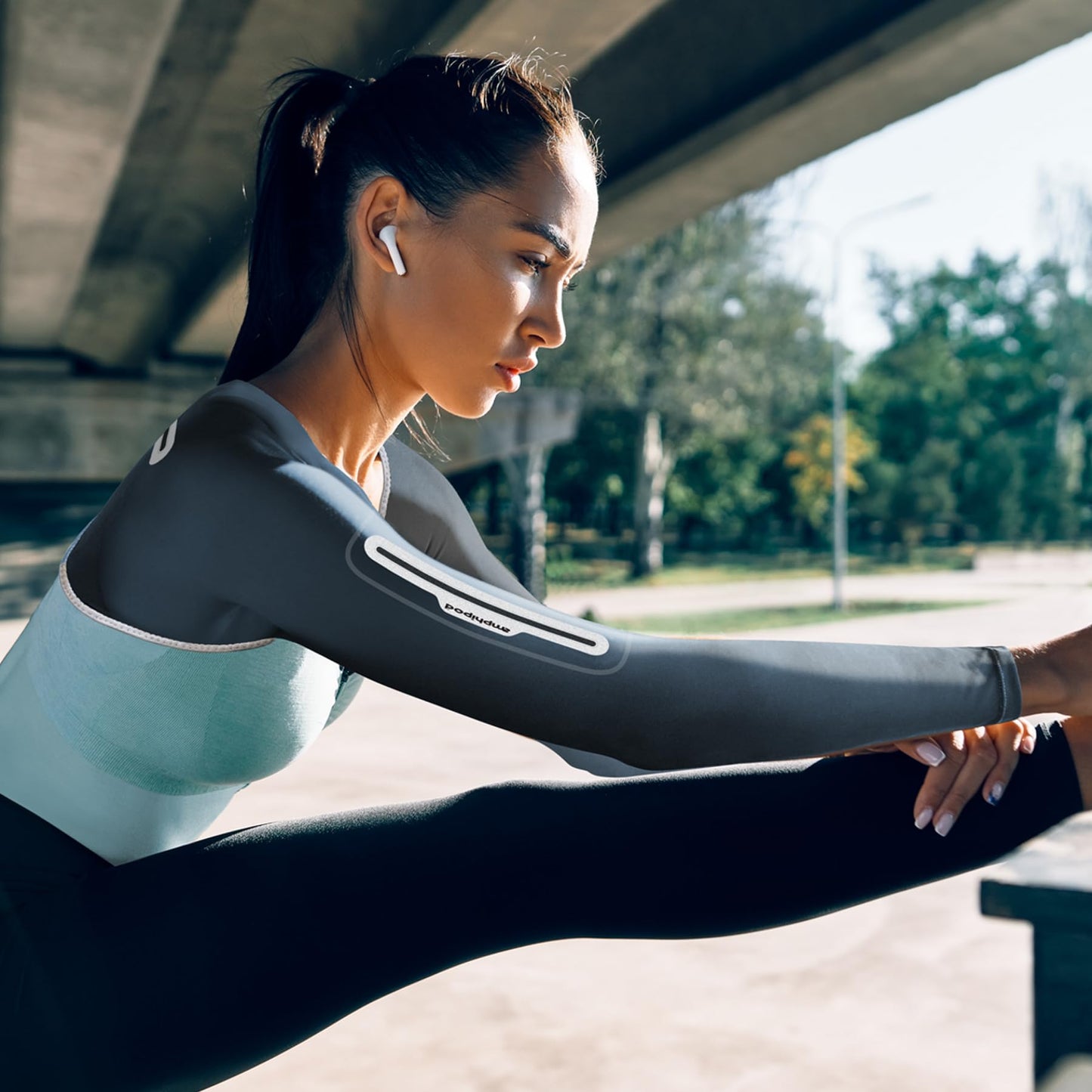 Amphipod Unisex ArmPod Run Sleeves, Reflective Runners’ Wearable Storage for Running, Jogging & Training - Charcoal/Silver - (L/XL)