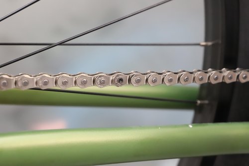 WEEROCK KMC BMX Single Speed Bike Chain 1 Speed Half Link High Strength Bicycle Chains 1/2" x 1/8" x 100 Links