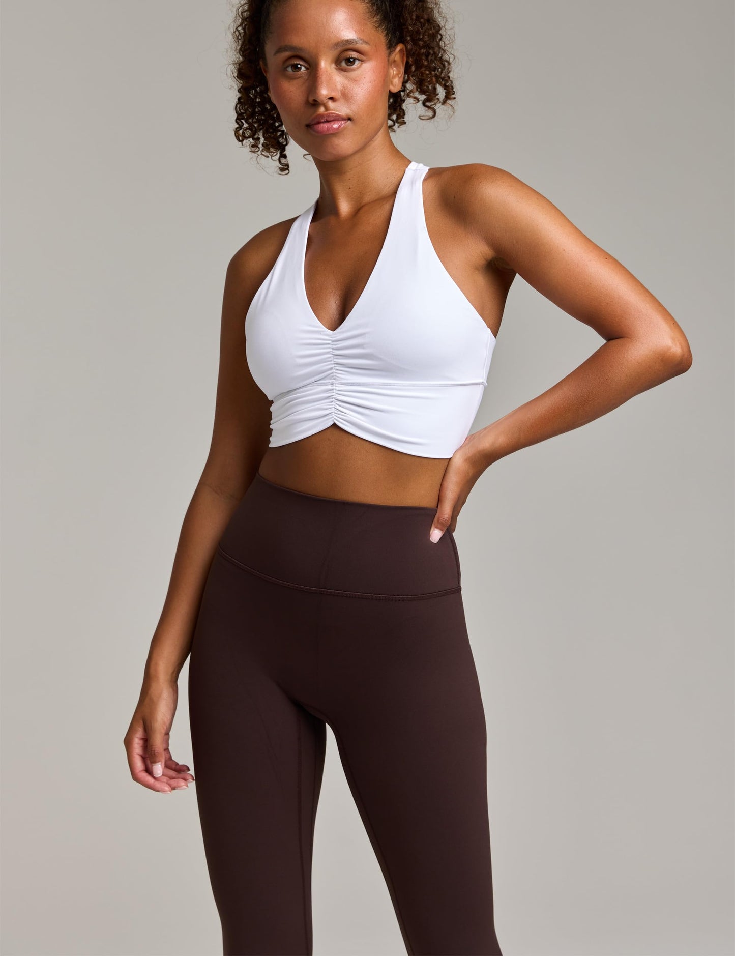 Awwena Women's Serene Scrunch Longline Sports Bra V Neck Padded Yoga Tank Wide Straps Cross Back Crop Tops White X-Large