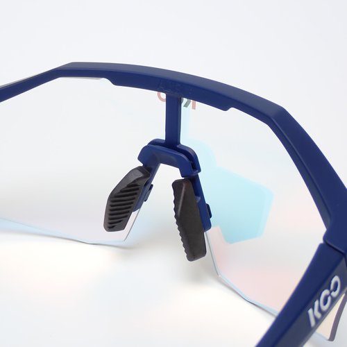 KOO Alibi Sunglasses | Performance Eyewear for Road, MTB, Road Cycling & Cyclocross Sports - Dark Blue Matt Photochromic Red