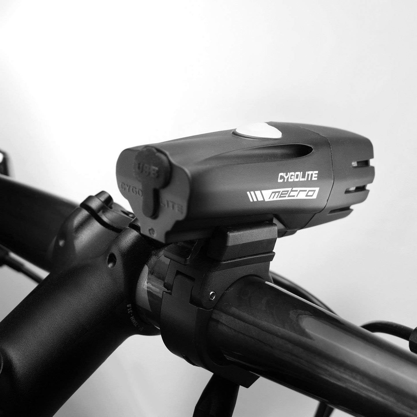CYGOLITE Metro– 550 Lumen Bike Light– 4 Night Modes & Daytime Flash Mode– Compact & Durable– IP67 Waterproof– Secured Hard Mount– USB Rechargeable Headlight– for Road & Commuter Bicycles