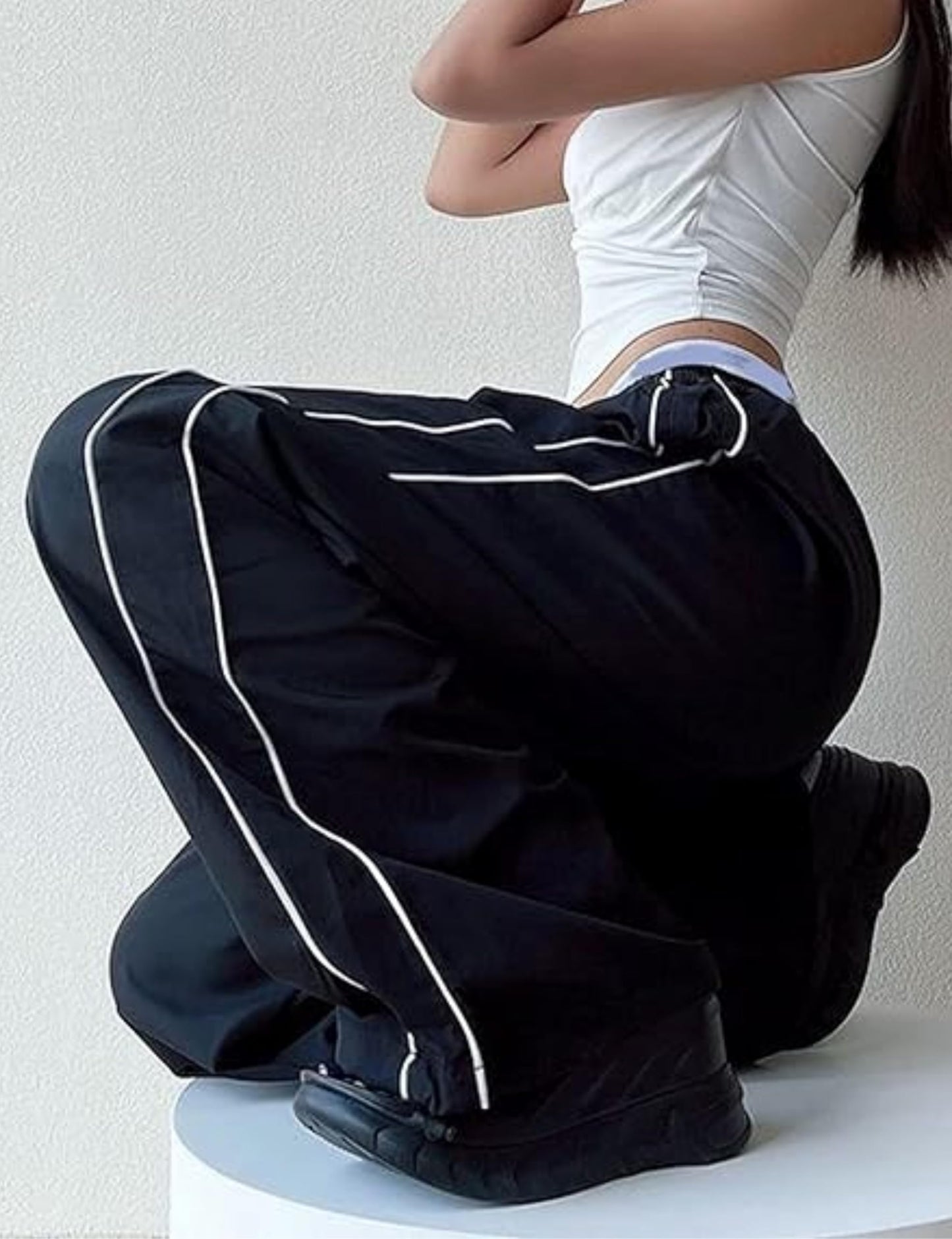 Shebote Womens Parachute Pants Wide Leg Baggy Y2K Elastic Waist Jogger Sweatpants Track Pants Streetwear(0046-Black-M)