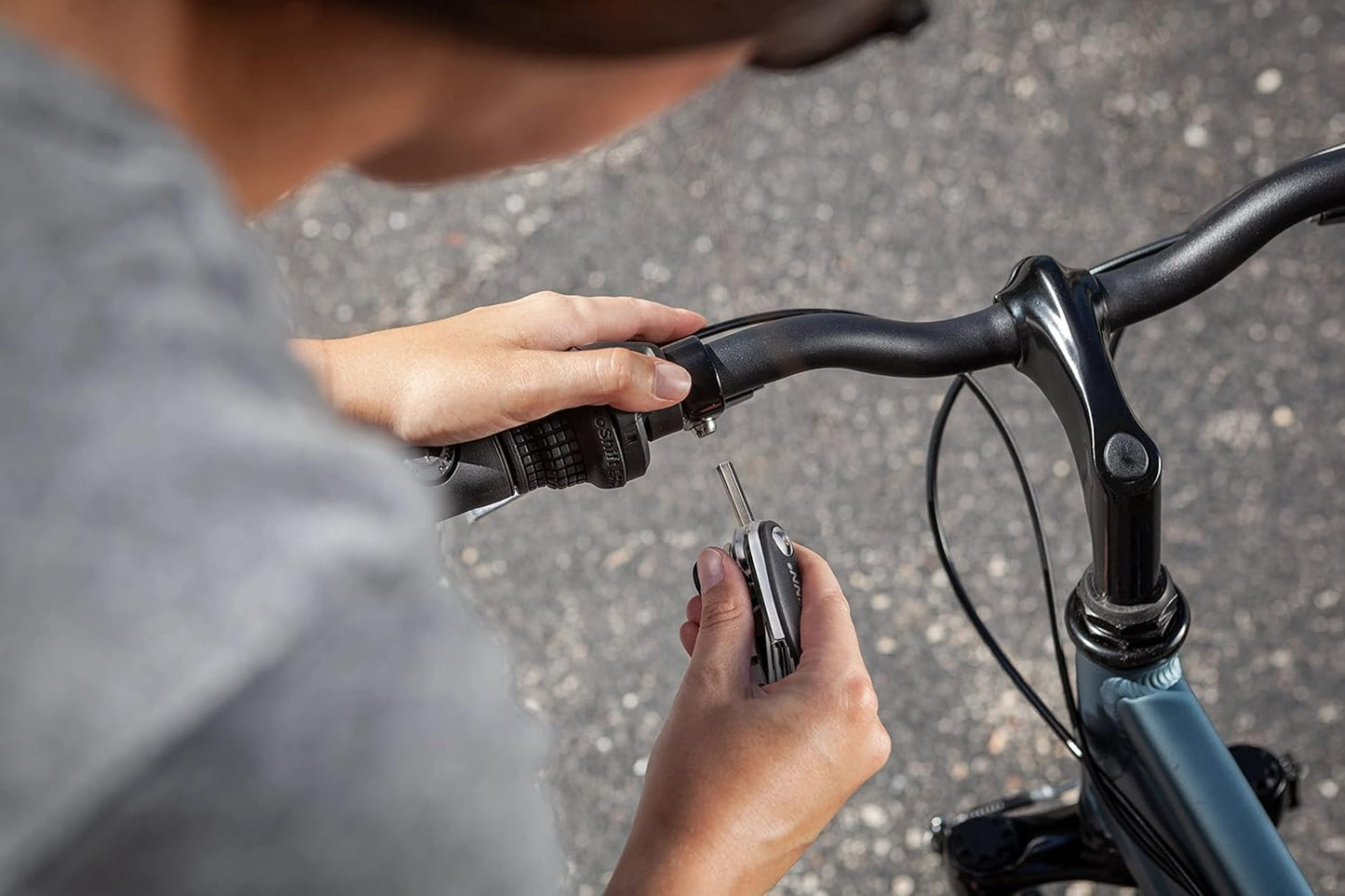 Schwinn Bike Repair Tool Kit, Multi-Purpose for Bicycle Repairs, Easy-to-Carry Tool Kit, Portable and Convenient Design Bicycle Essentials Easy Road Riding