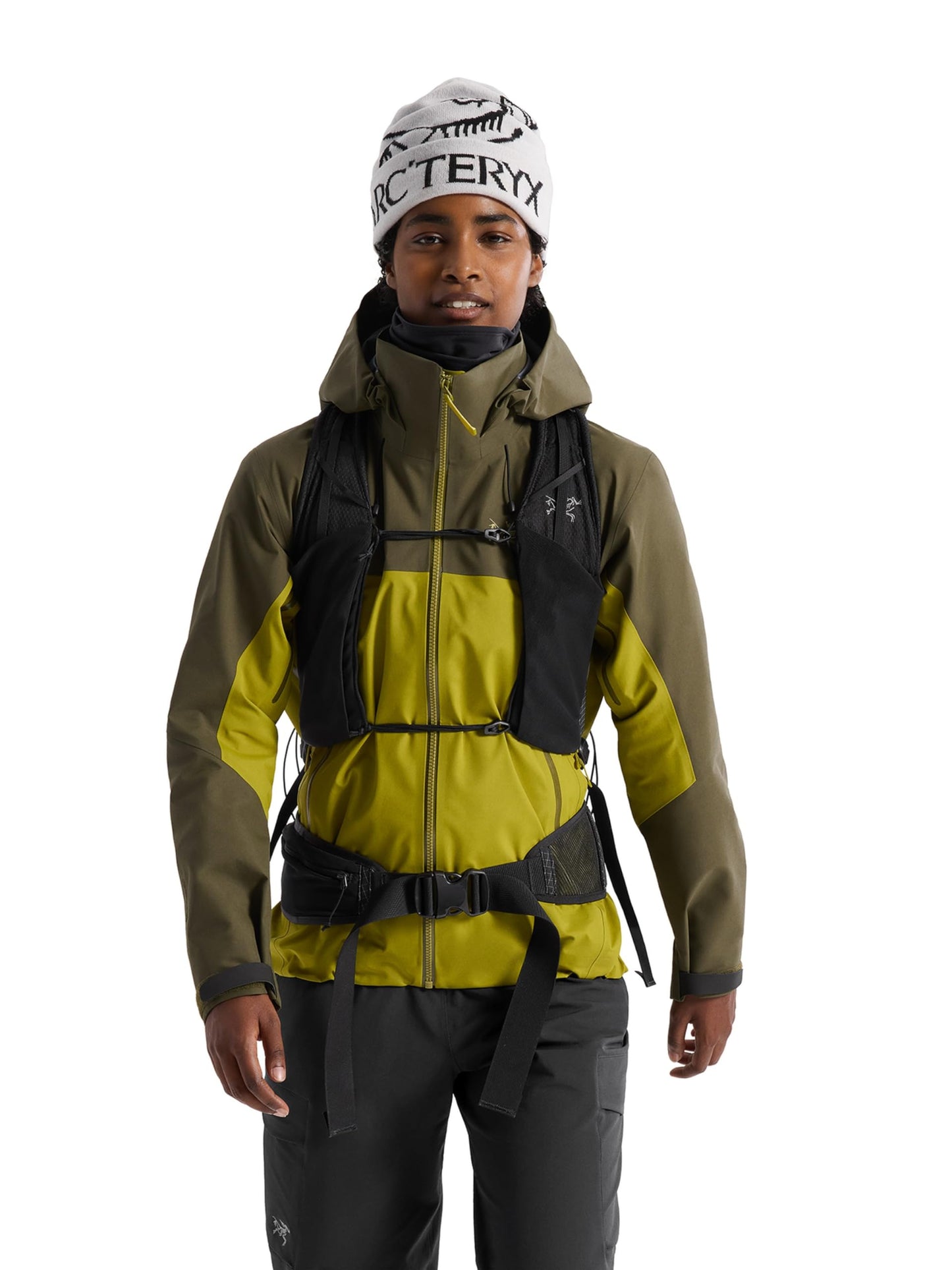 Arc'teryx Aerios 35 Backpack | Precision-Fit Ultralight 35L Hiking Pack | Black, Regular