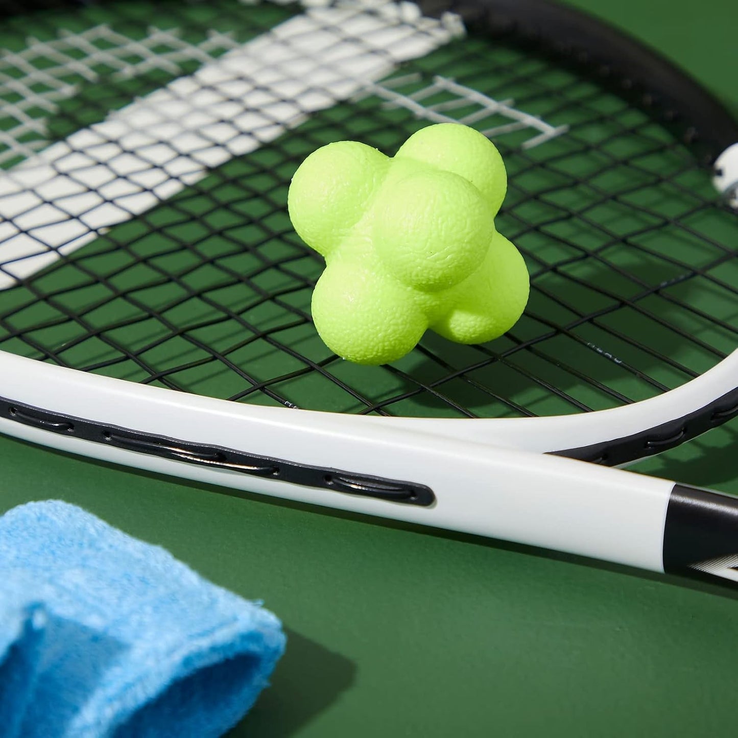 Juvale Reaction Ball Training Set - Hand-Eye Coordination Tool & Baseball Training Equipment - Tennis Agility & Reflex Practice - 2-Pack, 2.75 in, Multicolor Rubber