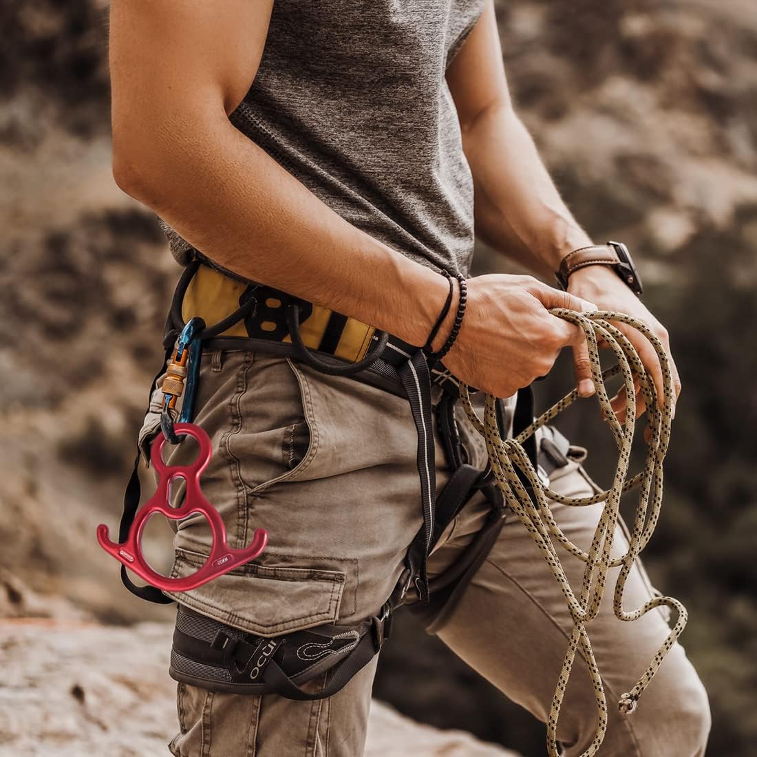 NewDoar 50KN 11000 LBF Rescue Figure,8 Descender Large Bent-Ear Belaying and Rappelling Gear Belay Device for Rock Climbing, Aerial Dance,Ziplining and Peak Rescue 7075 Aluminum Alloy
