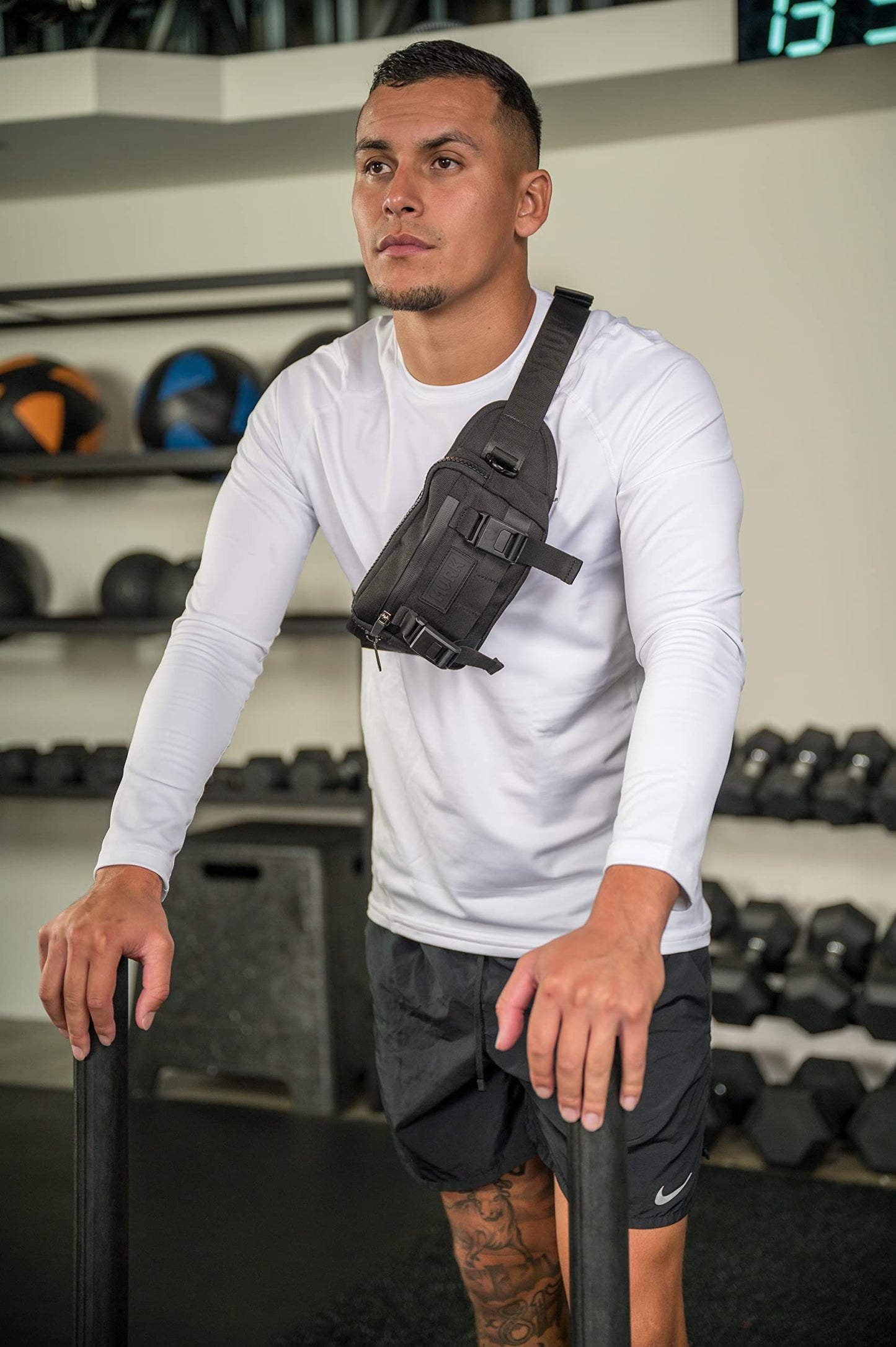 MVRK Gym Fanny Pack for Men & Women Unisex Waist Bag Pack - Waterproof Crossbody Bag - Black (BLACK)