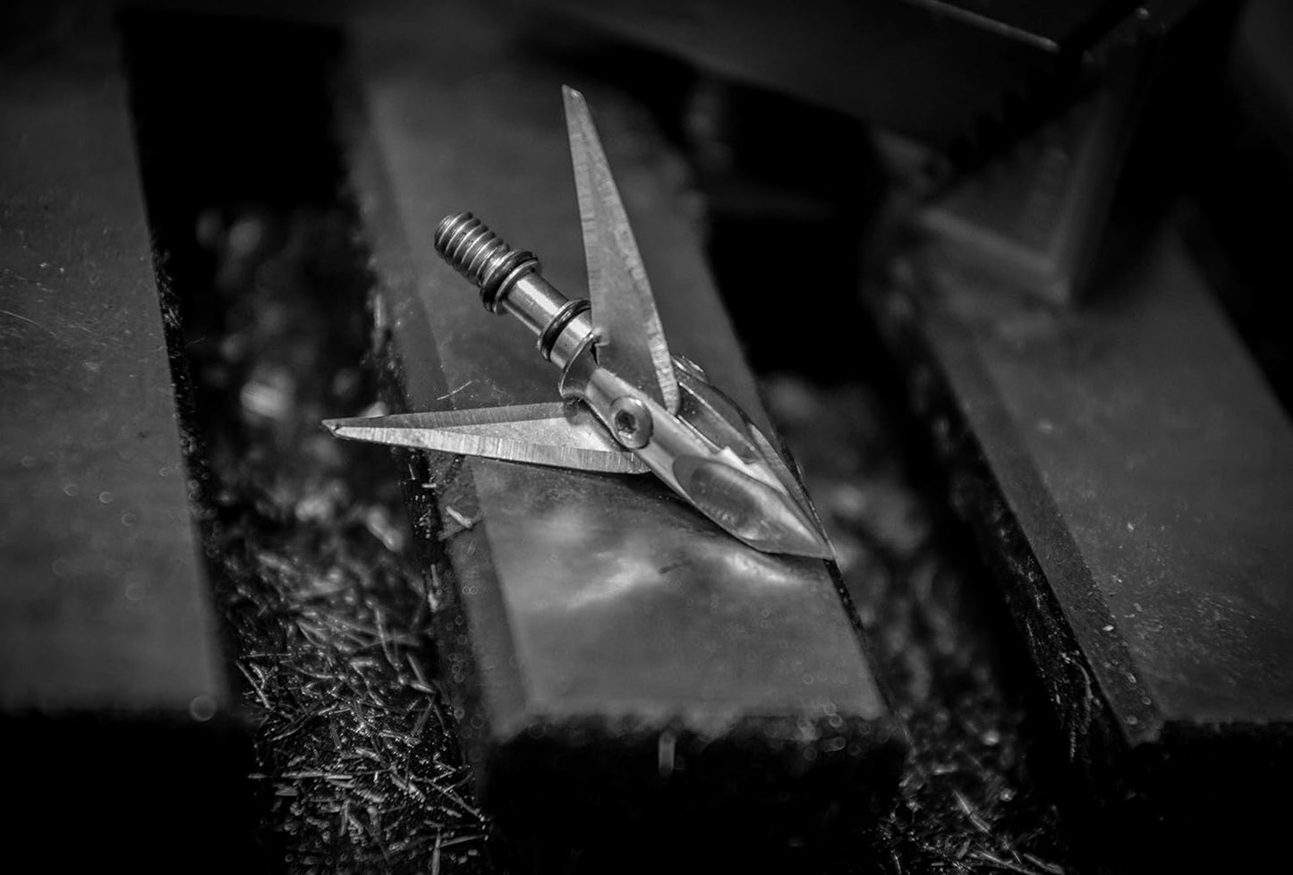 Crossbow Broadheads | 3 Pack | 100 Grain Screw-In Cross Bow Hydroschok-X Pivoting Broadhead, Cross Bow Arrow Heads, Bow Hunting Accessories, 0.032”, Stainless Steel, Silver, Model: RAM100CB