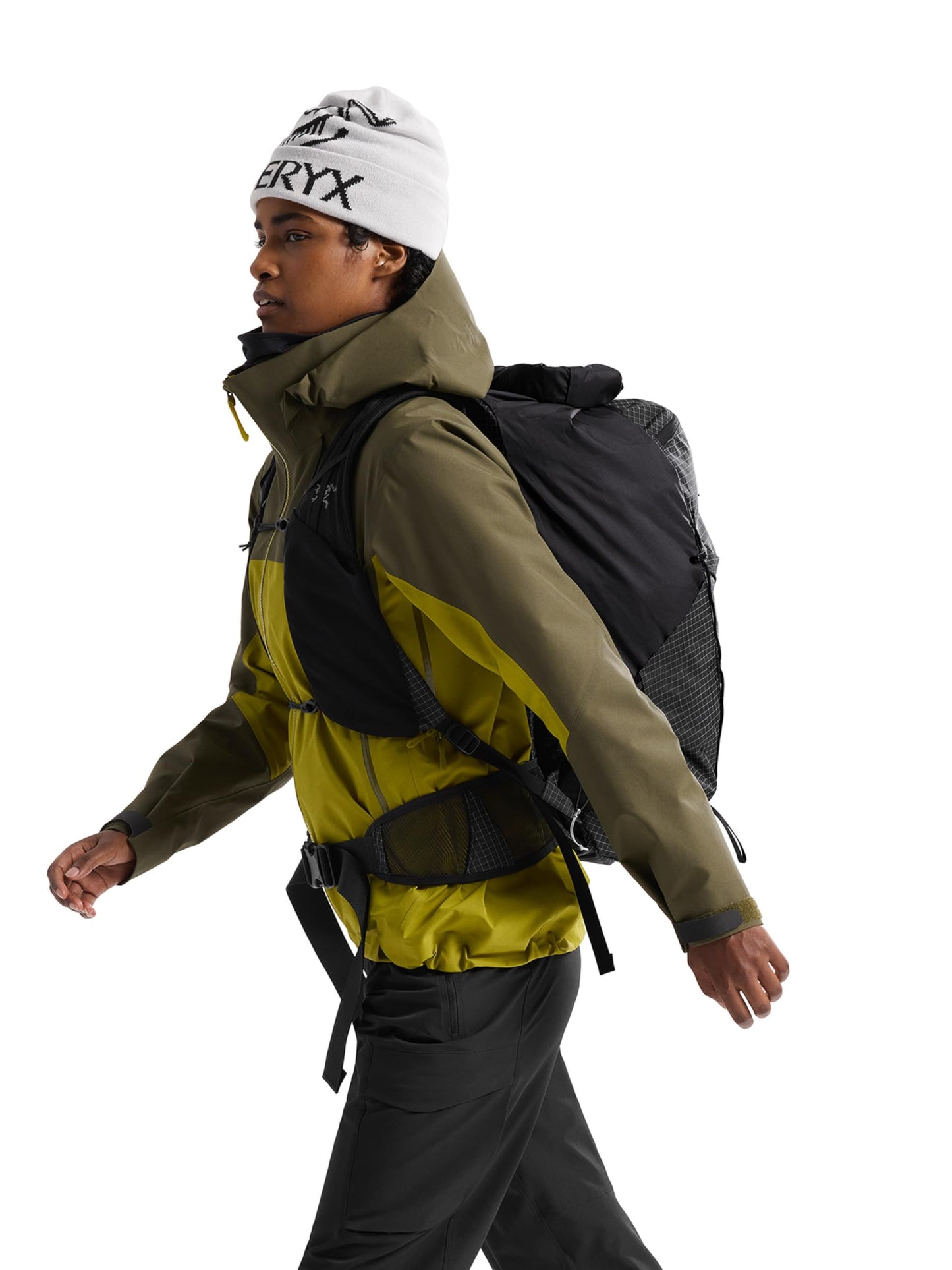 Arc'teryx Aerios 35 Backpack | Precision-Fit Ultralight 35L Hiking Pack | Black, Regular